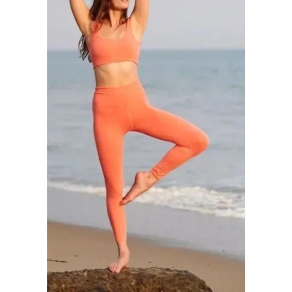 NWOT Free People Movement High Rise Good Karma 7/8 Leggings in Orange